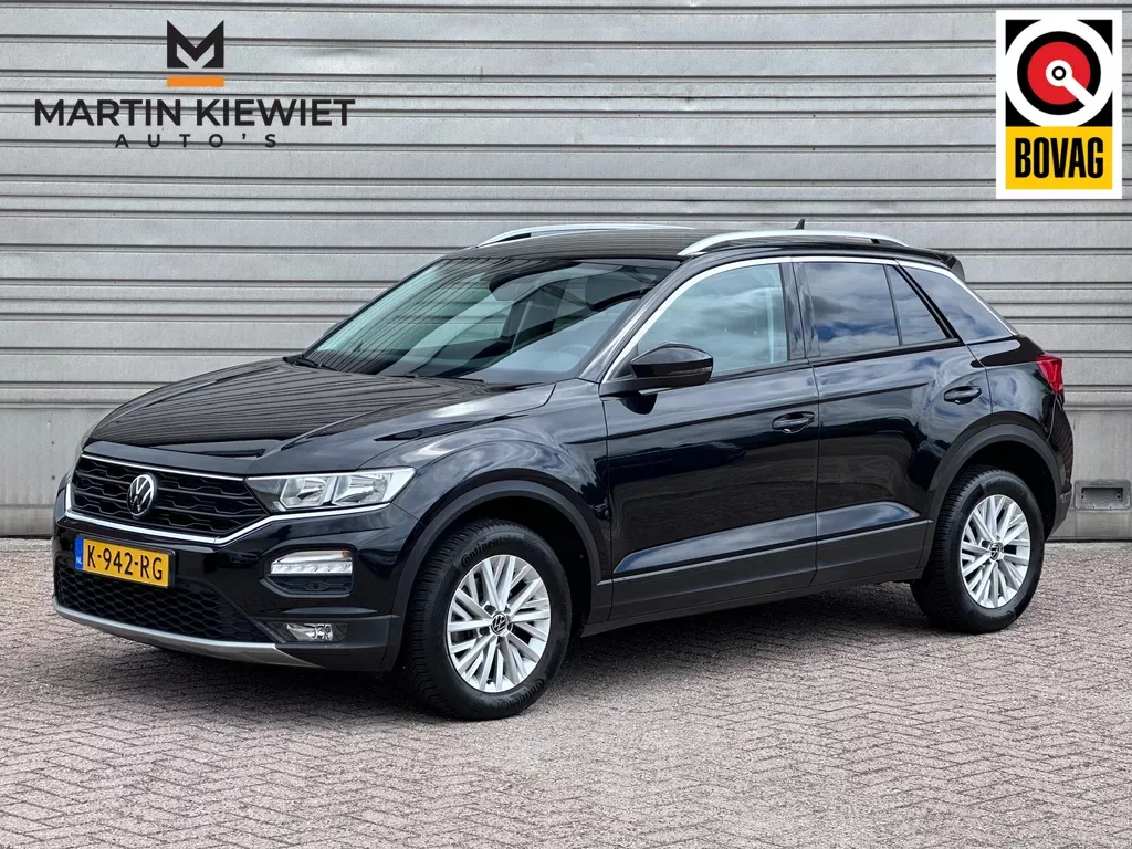 Volkswagen T-Roc (2021) — foto 1