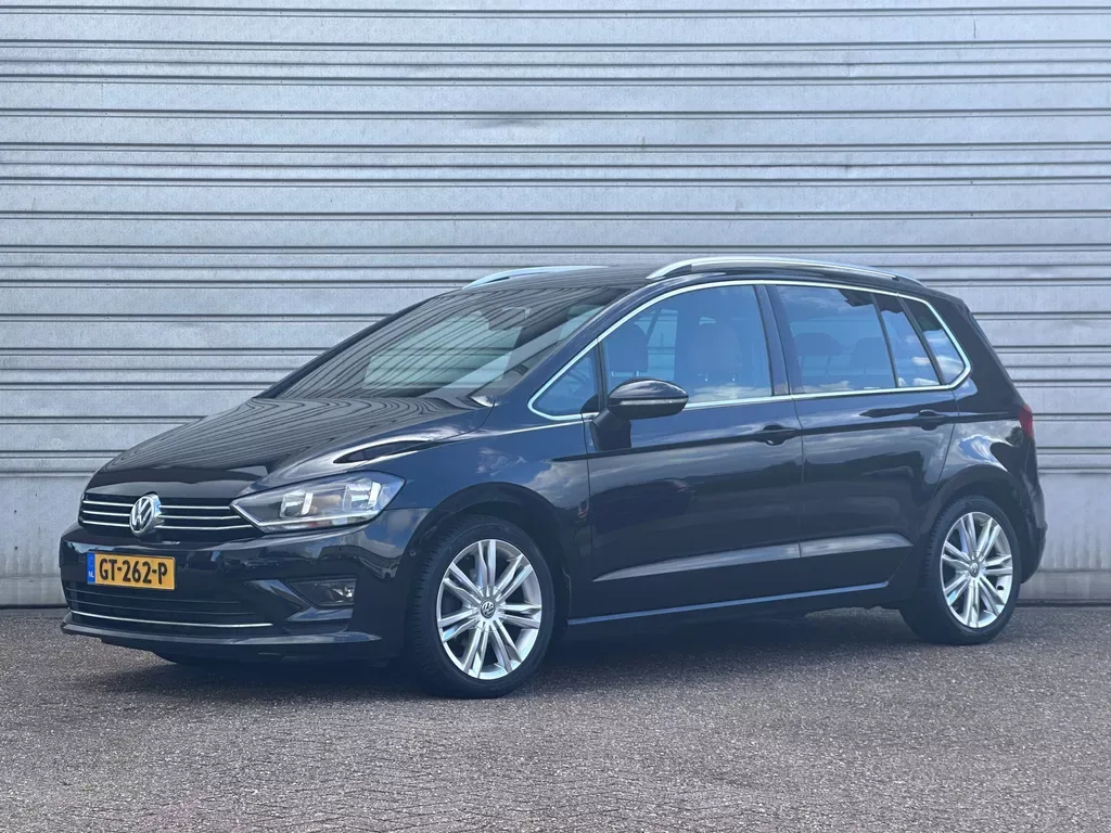 Volkswagen Golf Sportsvan (2015) — foto 1