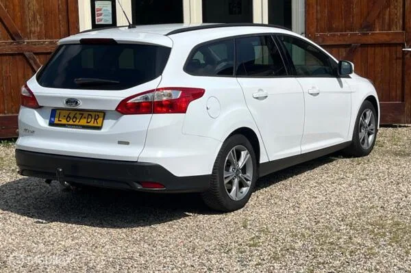 Ford Focus (2014) — foto 1