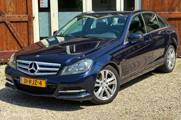 Mercedes-Benz C-Klasse (2011) — foto 1