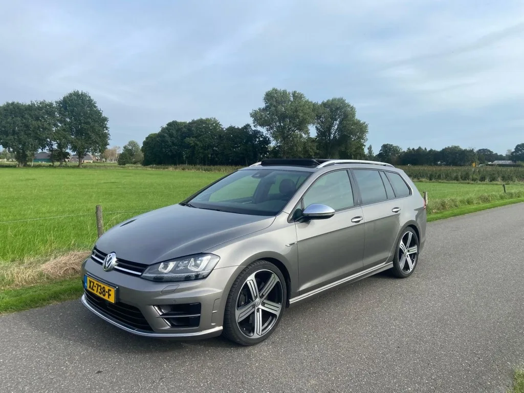 Volkswagen Golf (2015) — foto 1