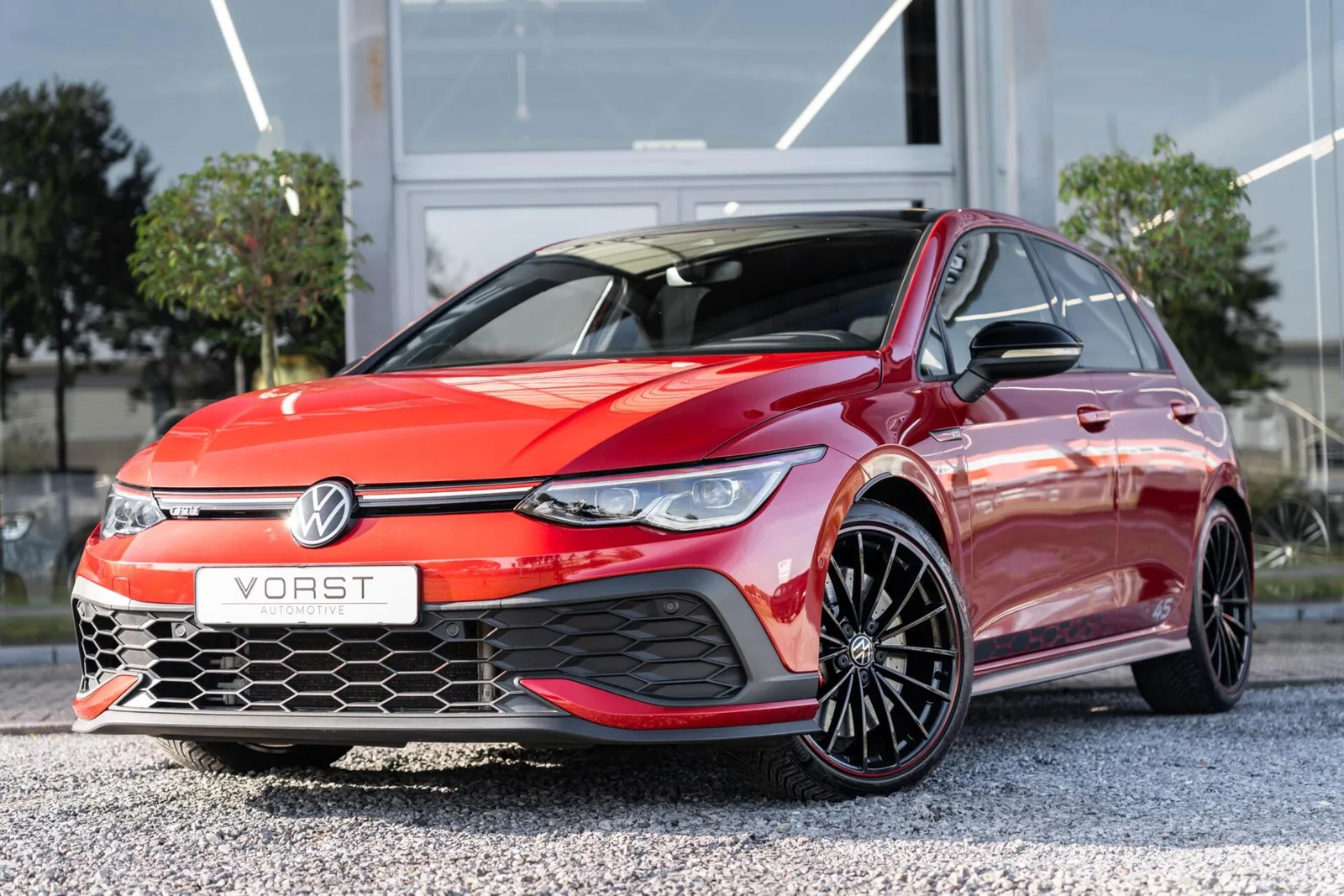 Volkswagen Golf (2021) — foto 1