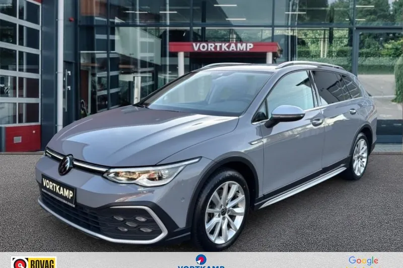 Volkswagen Golf (2022)