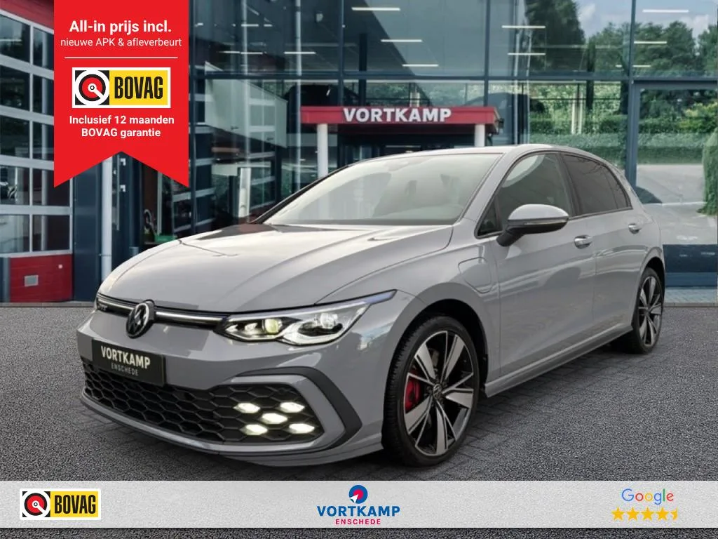 Volkswagen Golf (2021) — foto 1