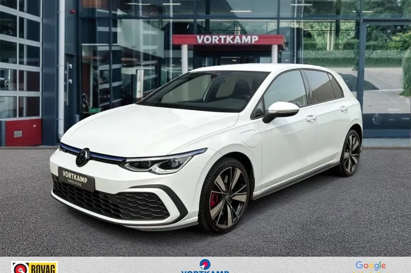 Volkswagen Golf (2022)