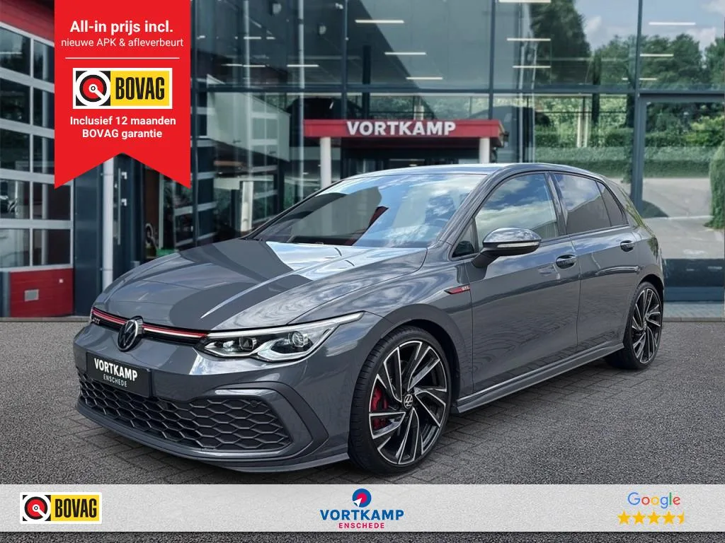 Volkswagen Golf (2021) — foto 1