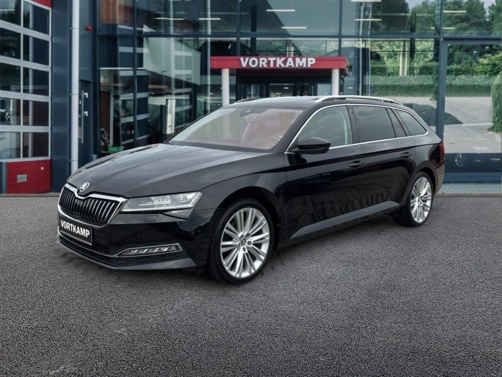 Škoda Superb (2022) — foto 1