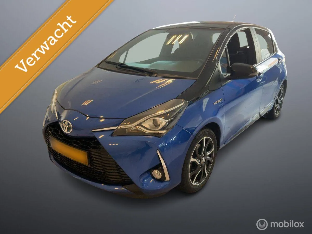 Toyota Yaris (2017) — foto 1
