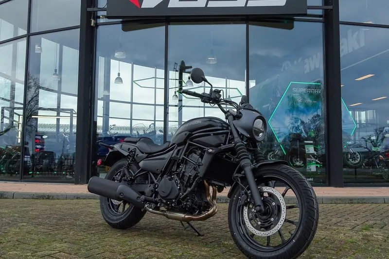 Kawasaki ELIMINATOR 500 SE (2025)