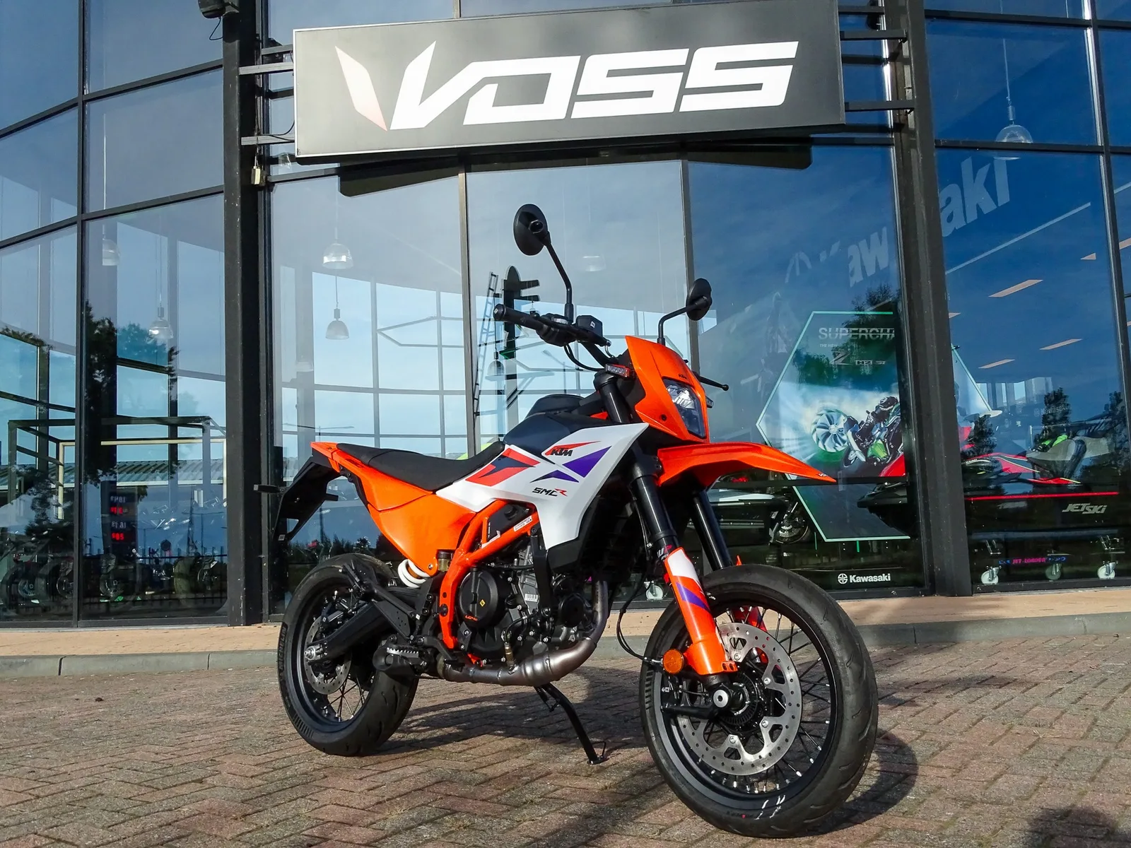 KTM 390 SMC R (2025) — foto 1