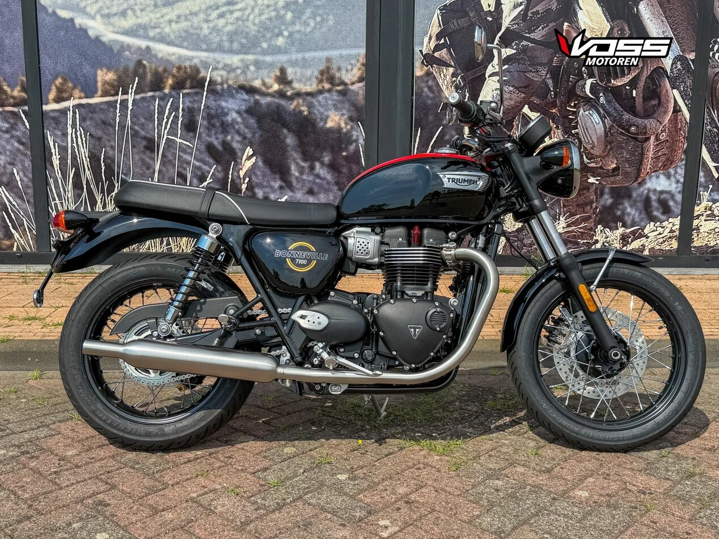 Triumph Bonneville T100 (2026) — foto 1