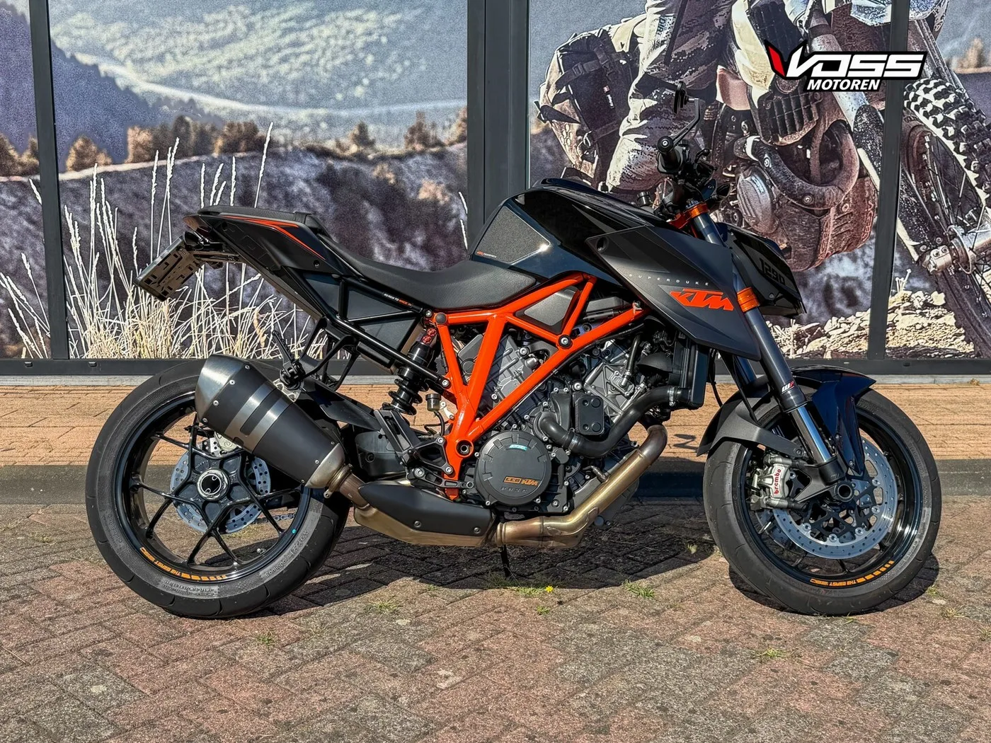 KTM 1290 SuperDuke R (2014) — foto 1