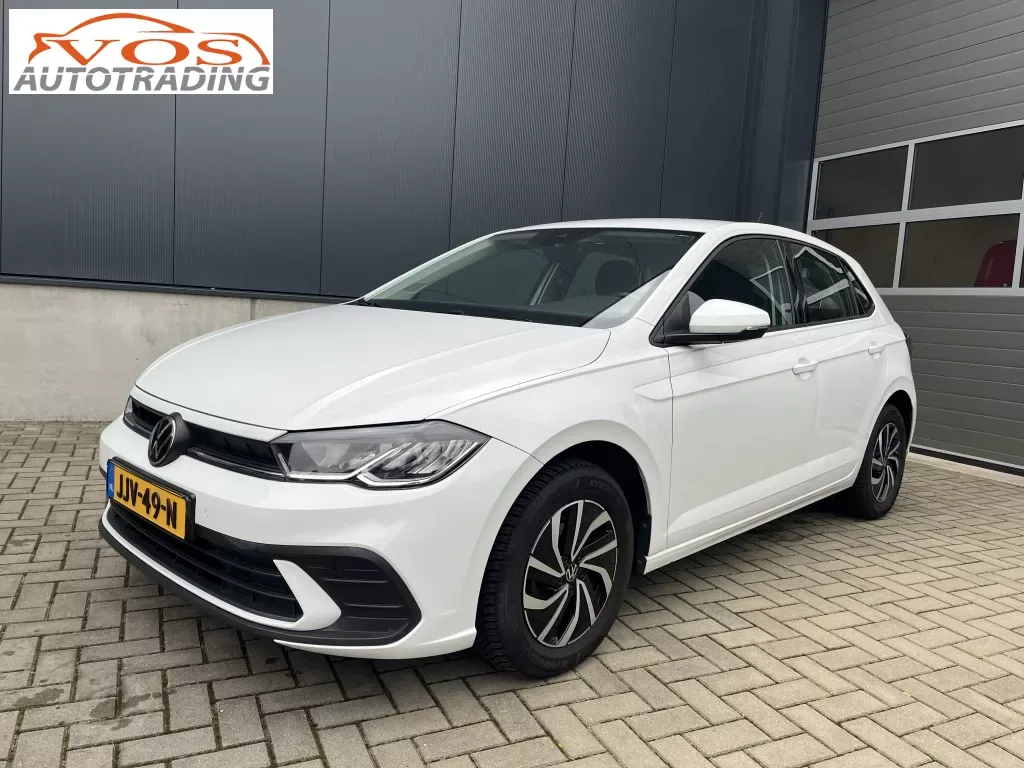 Volkswagen Polo (2023) — foto 1