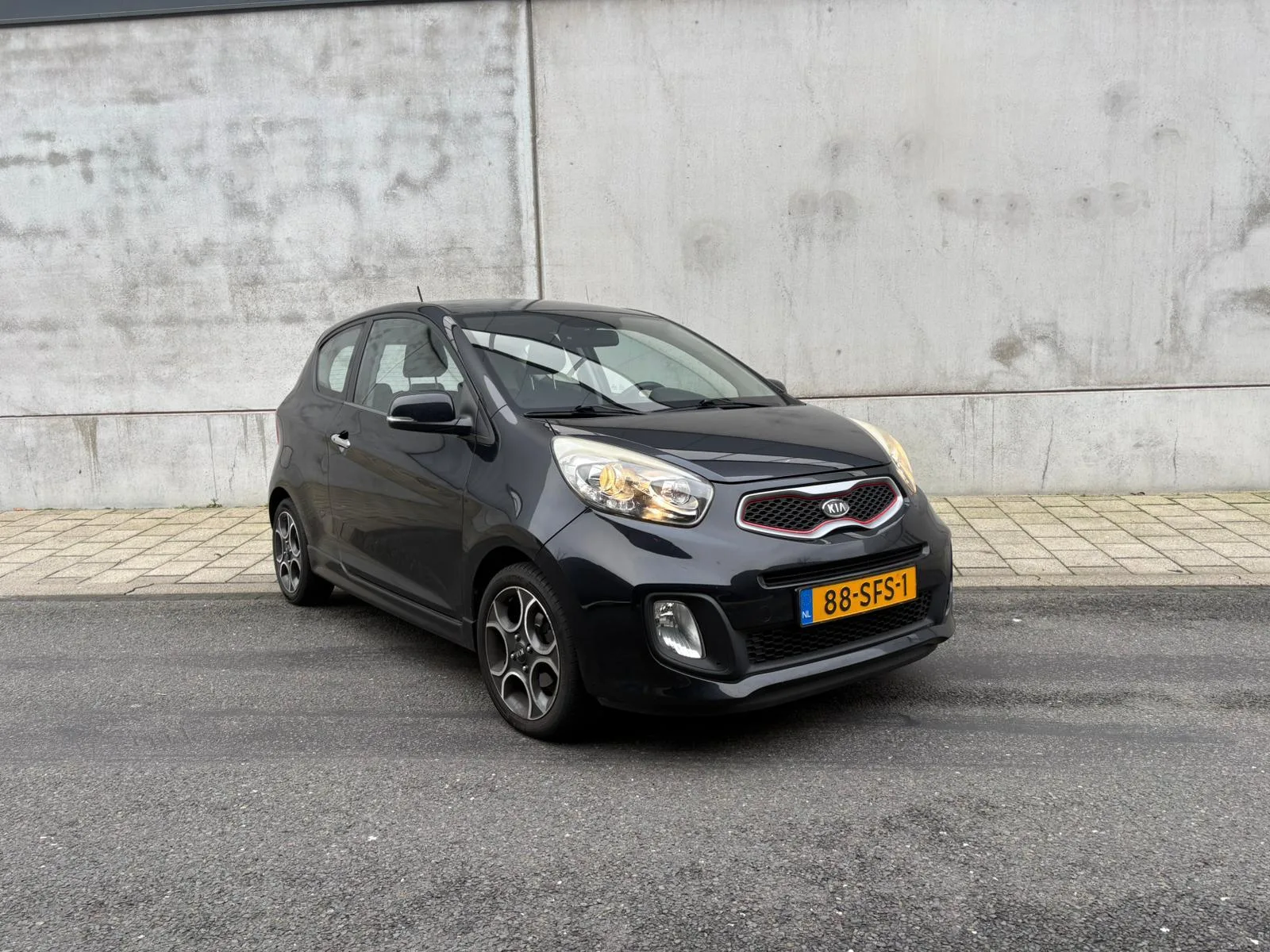 Kia Picanto (2011) — foto 1
