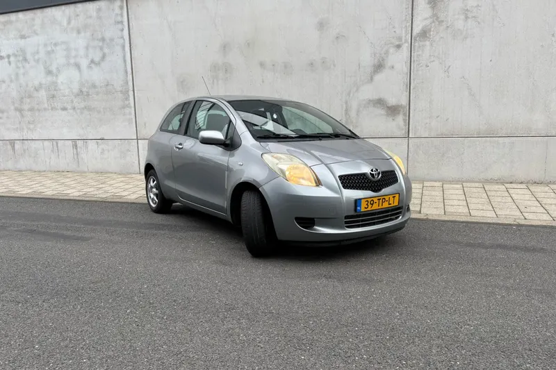 Toyota Yaris (2007)