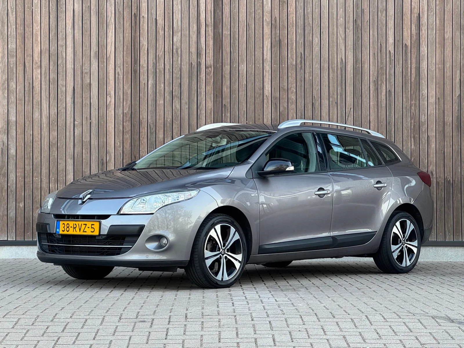 Renault Mégane (2011) — foto 1