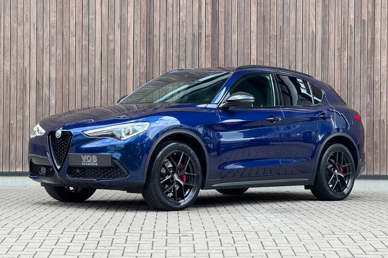 Alfa Romeo Stelvio (2019)