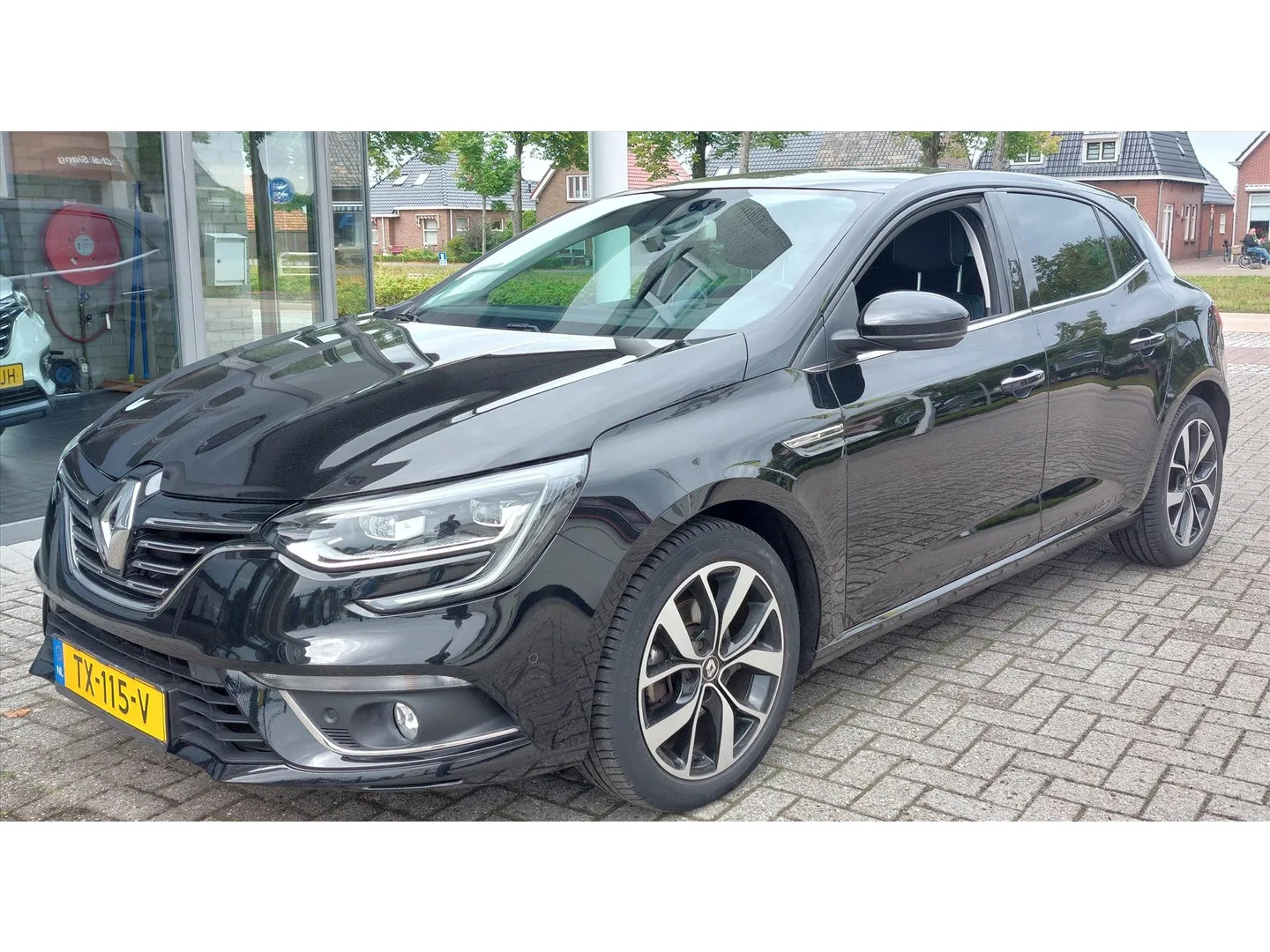 Renault Mégane (2018) — foto 1