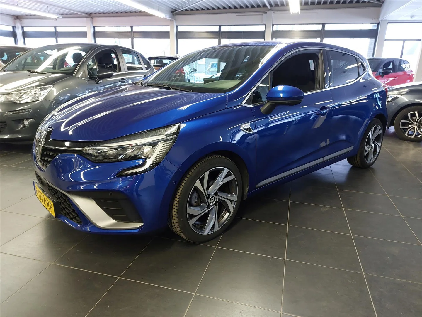 Renault Clio (2022) — foto 1