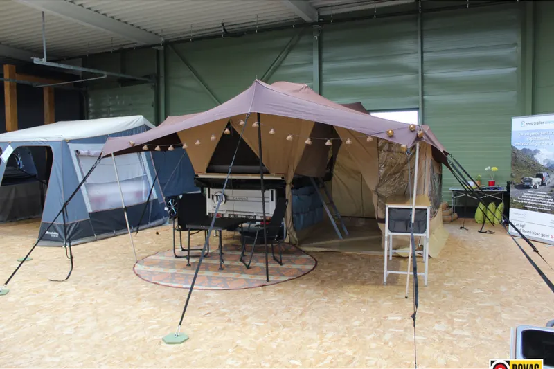 Campooz La (2024)