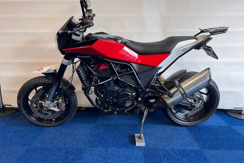 Husqvarna Nuda 900R (2014)