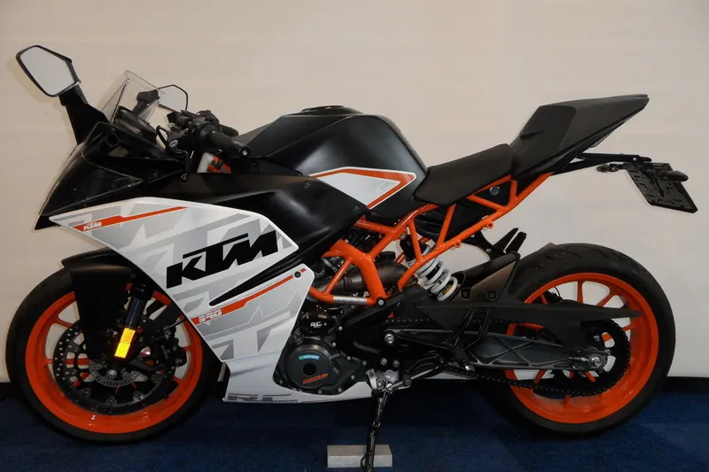 KTM RC 390 (2018)