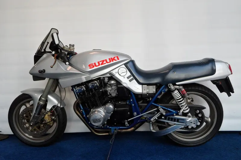 Suzuki GSX 750 S Katana (1982)