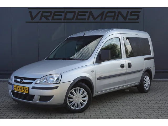 Opel Tour (2004) — foto 1