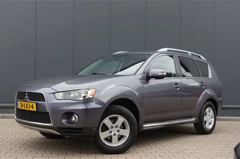 Mitsubishi Outlander (2010)