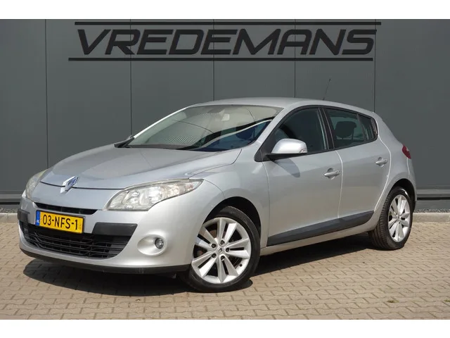 Renault Mégane (2010) — foto 1
