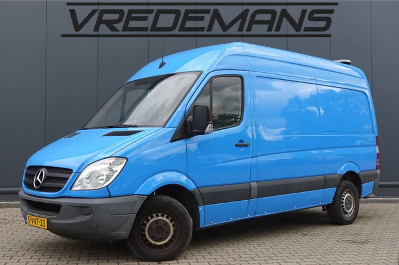 Mercedes-Benz Sprinter (2011)