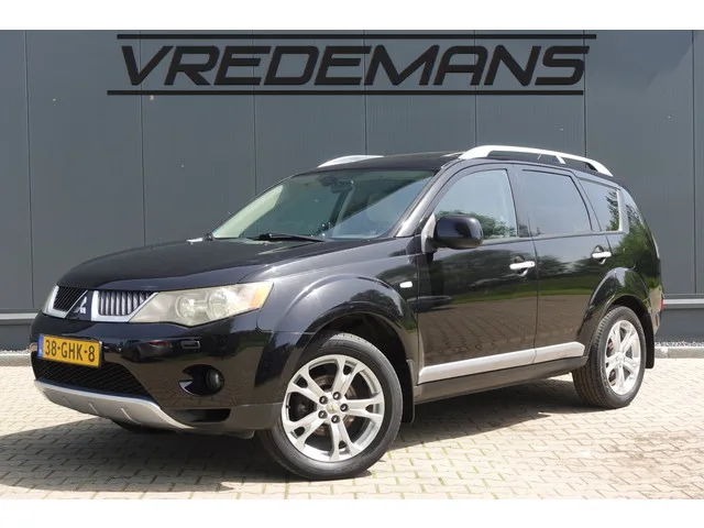 Mitsubishi Outlander (2008) — foto 1