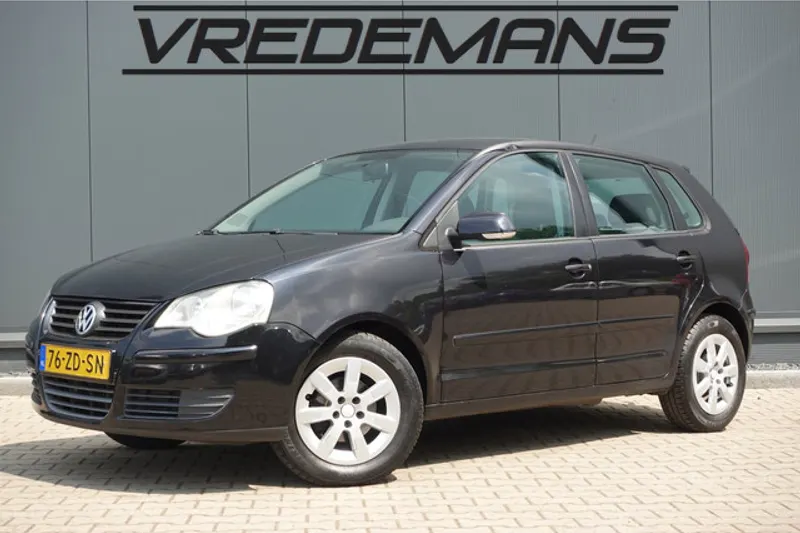 Volkswagen Polo (2008)