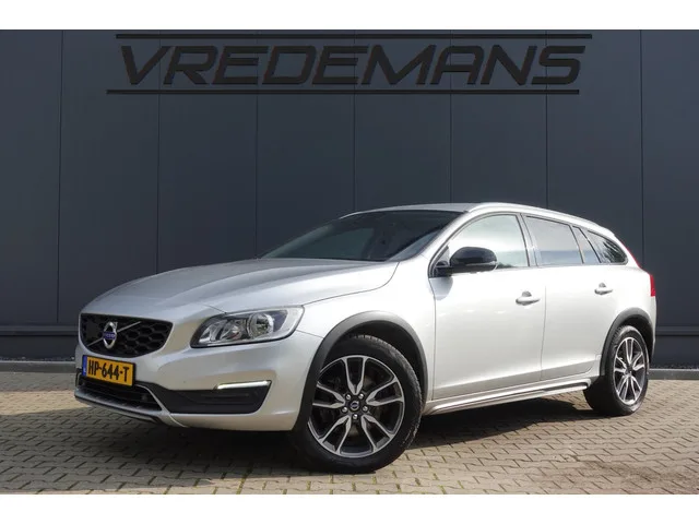 Volvo V60 (2015) — foto 1