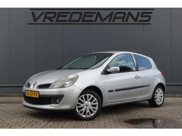 Renault Clio (2005) — foto 1