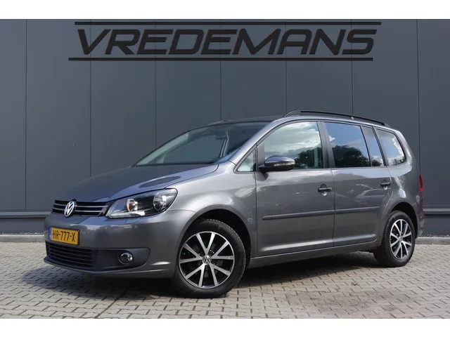Volkswagen Touran (2014) — foto 1