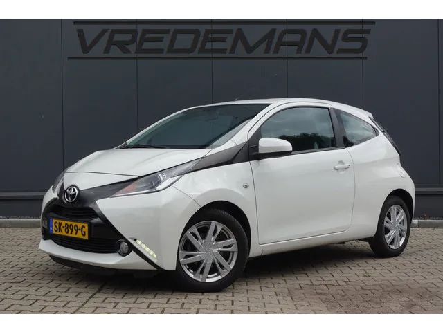 Toyota Aygo (2014) — foto 1