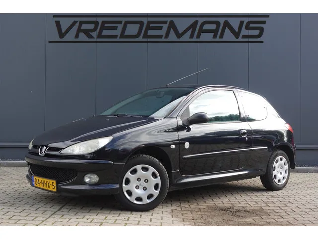 Peugeot 206 (2008) — foto 1