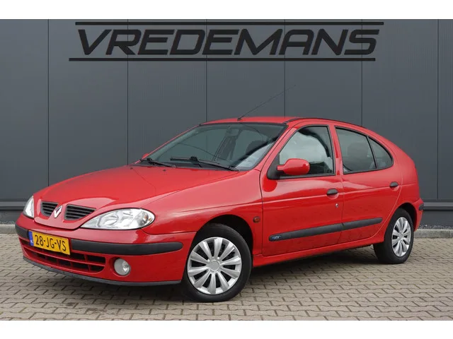 Renault Mégane (2002) — foto 1