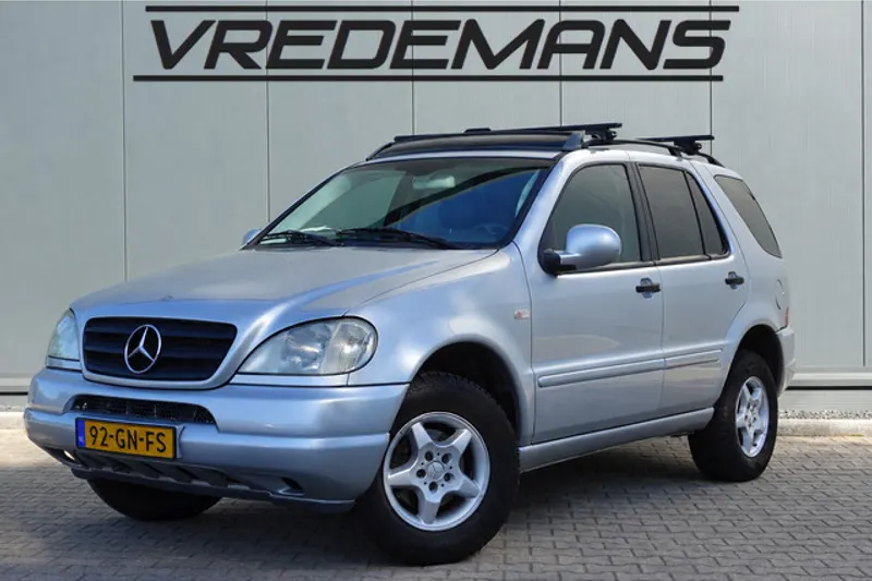 Mercedes-Benz M-Klasse (2001)
