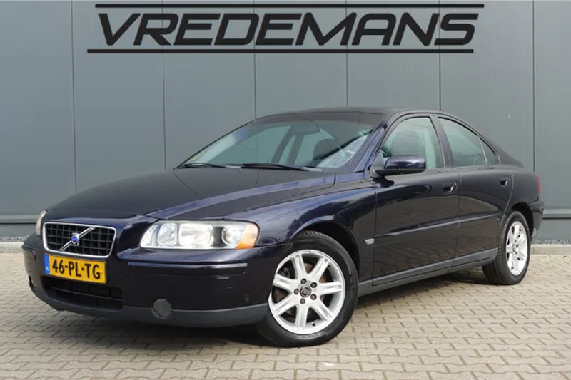 Volvo S60 (2004)
