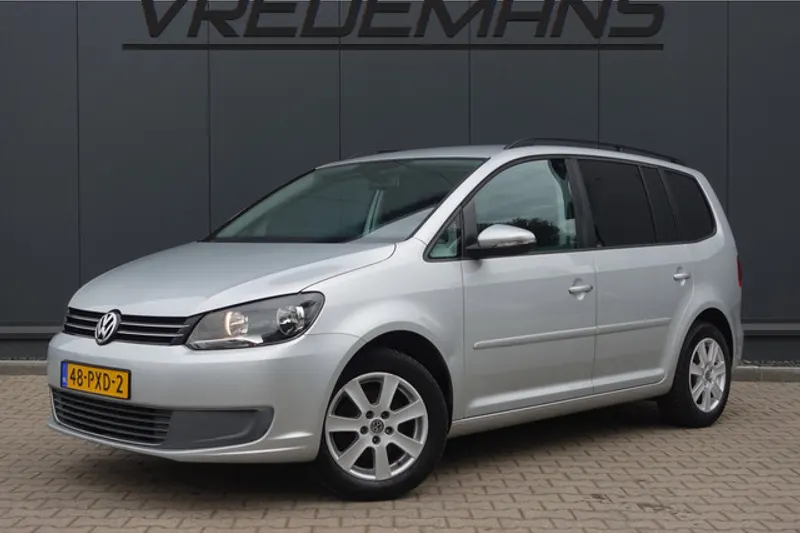Volkswagen Touran (2012)