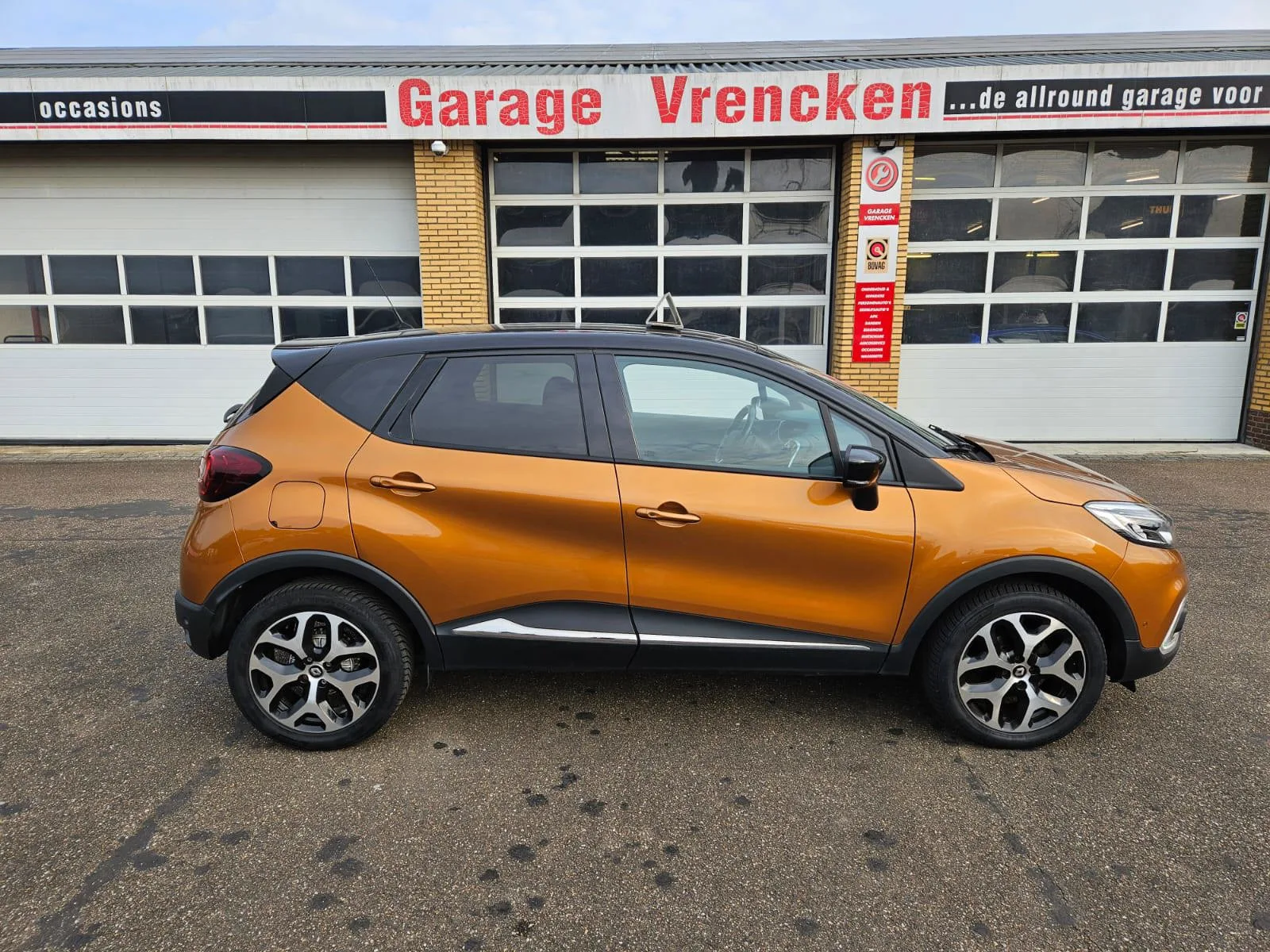 Renault Captur (2017) — foto 1