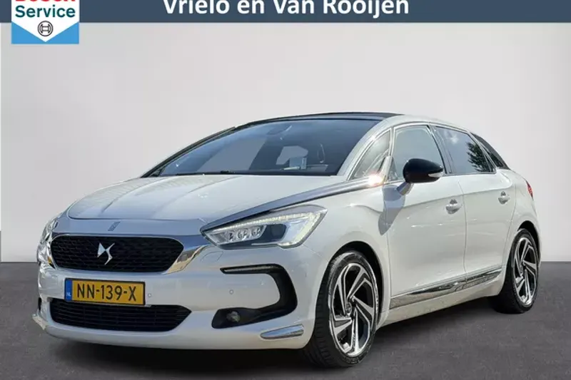 DS 5 (2017)