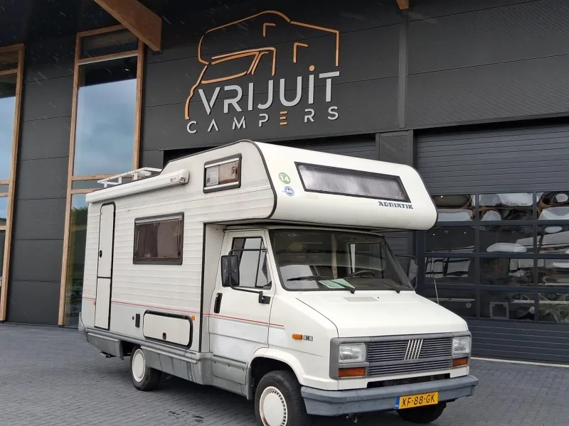 Adriatik Onbekend (1989) — foto 1