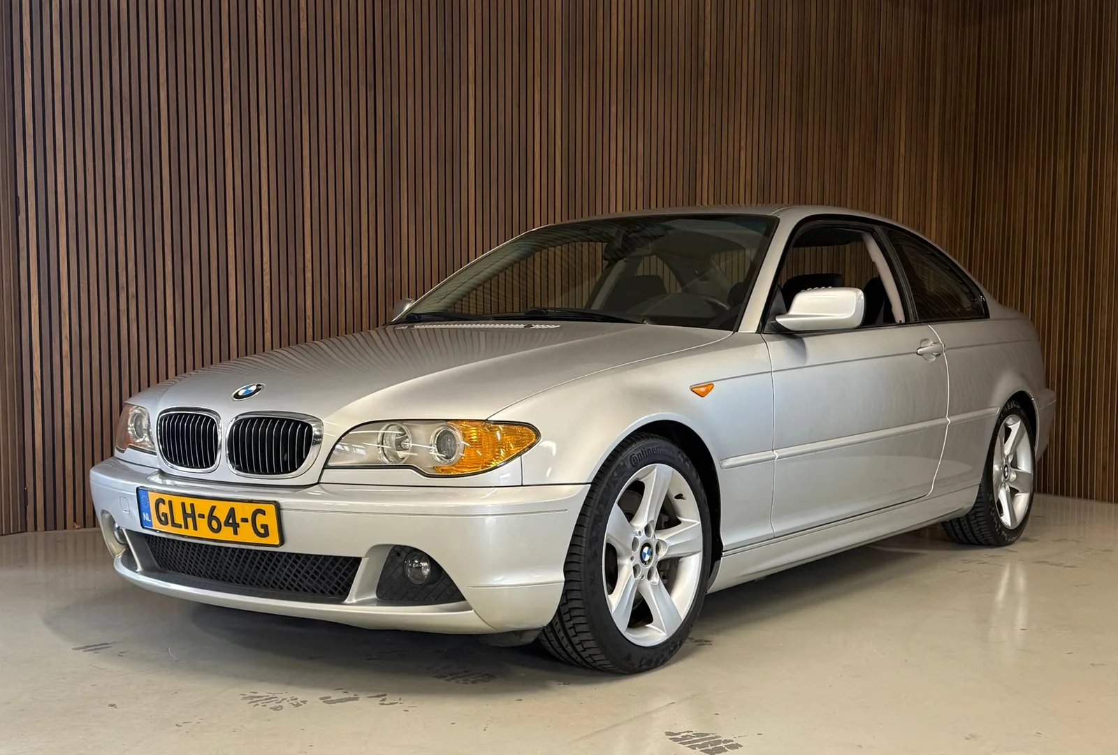 BMW 3-Serie (2004) — foto 1