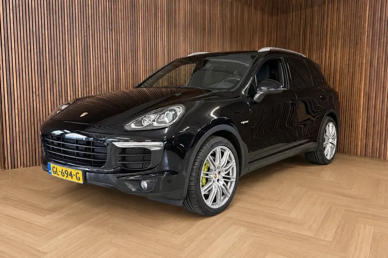 Porsche Cayenne (2015)