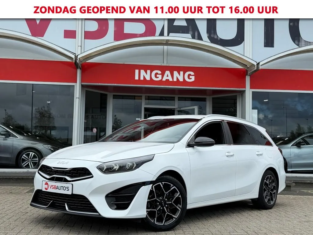 Kia Ceed (2022) — foto 1