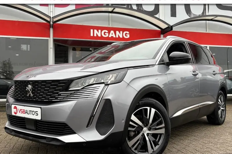 Peugeot 5008 (2024)