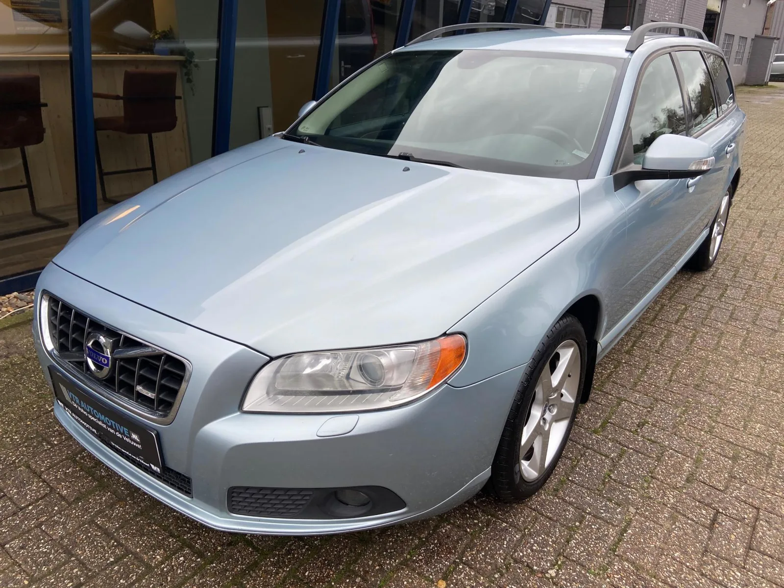 Volvo V70 (2007) — foto 1